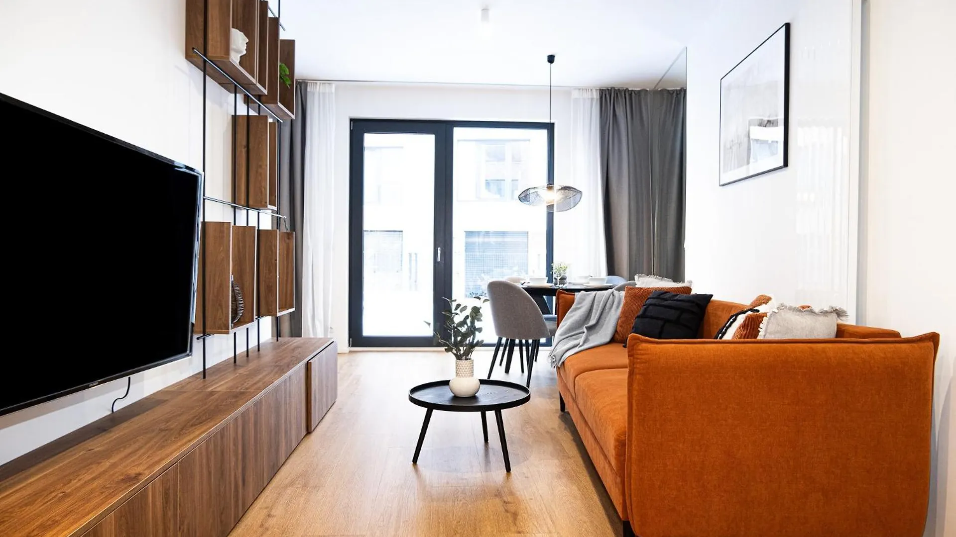 Scandinavian - Private Garden Apt Πράγα
